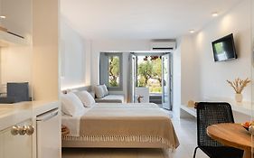 Perivoli Rooms